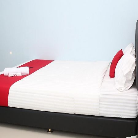 Reddoorz Syariah Near Suncity Mall Madiun Zewnętrze zdjęcie