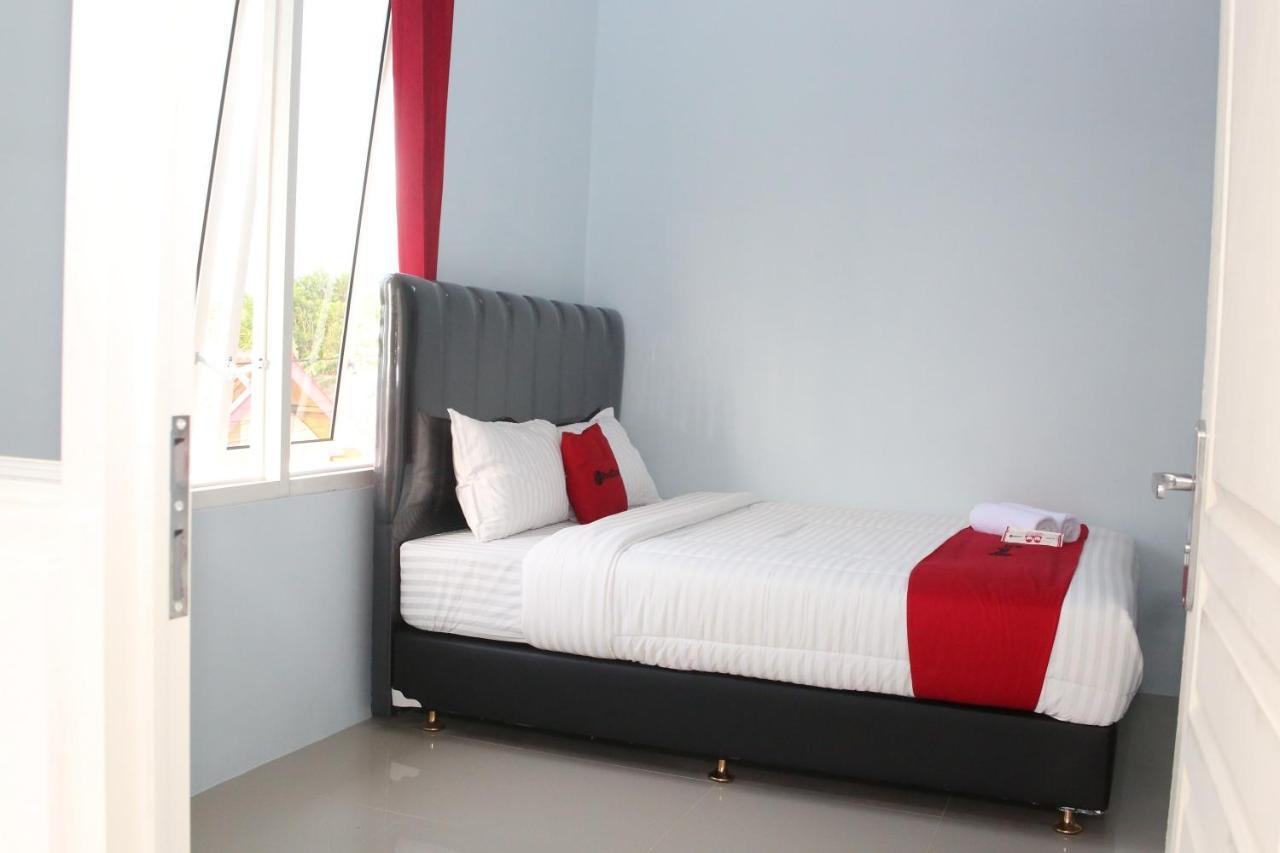 Reddoorz Syariah Near Suncity Mall Madiun Zewnętrze zdjęcie