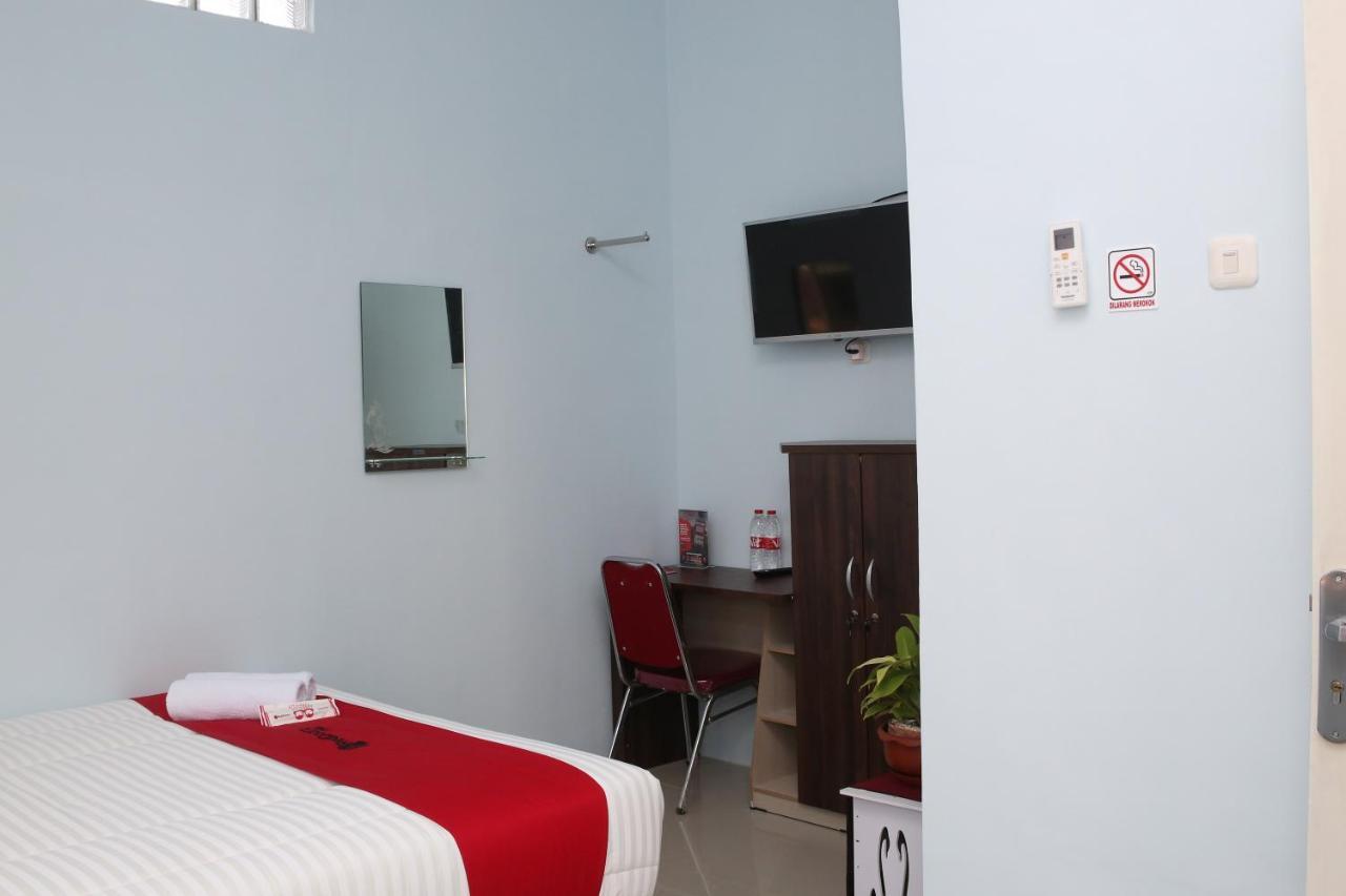Reddoorz Syariah Near Suncity Mall Madiun Zewnętrze zdjęcie