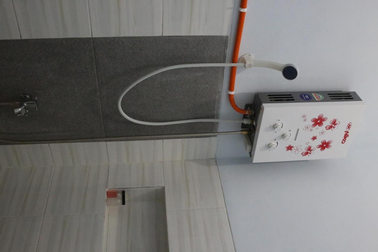 Reddoorz Syariah Near Suncity Mall Madiun Zewnętrze zdjęcie